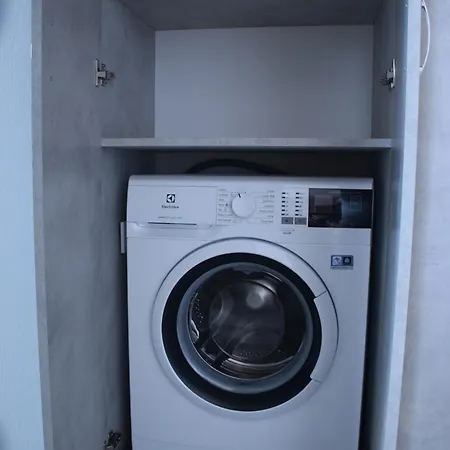 New 1930s Quiet W/ac - 2 Bedroom 아파트 소피아