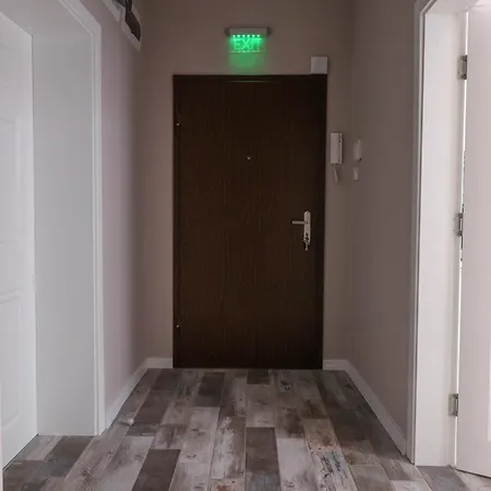 New 1930s Quiet W/ac - 2 Bedroom * Sofia
